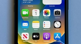 Good
													Apple iPhone 11 - Verizon, Black, 64 GB, A2111, photo 3 of 13