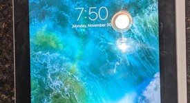 Good
													Apple iPad 4 - Verizon, Black, 16 GB, A1460, photo 1 of 6