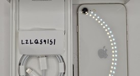 Mint
													Apple iPhone SE 3rd Gen 2022 - Unlocked, Starlight, 64 GB, A2595, photo 2 of 13