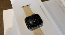Good
													Apple Watch Series 9 41mm - Unlocked, Gold, A2982 - Cellular, Stainless, photo 4 of 5