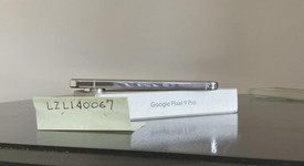 Mint
													Google Pixel 9 Pro - Unlocked, Porcelain, 128 GB, 16 GB, GR83Y, photo 3 of 7