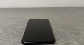 Mint
													Apple iPhone Xr - Unlocked, Black, 64 GB, A1984, photo 1 of 7