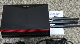 Mint
													Asus Router, photo 3 of 3