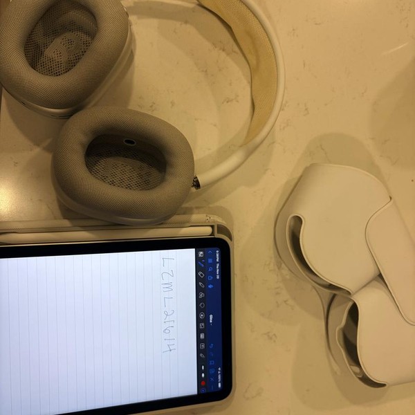 Apple AirPods Max - Silver