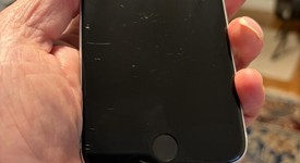 Good
													Apple iPhone SE 2nd Gen 2020 - Unlocked, White, 128 GB, A2275, photo 6 of 6