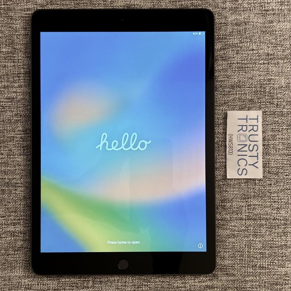 Apple iPad 7th Gen - Unlocked, 32 GB, Gray, A2200