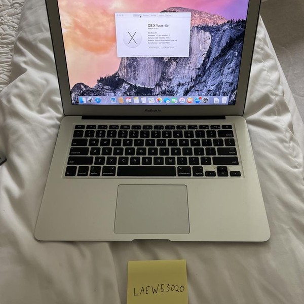 MacBook Air 2013 - 13 inch - 256 GB, Silver, 8 GB