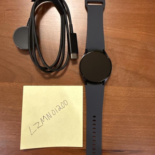 Samsung Galaxy Watch6 - Unlocked, Graphite, 40mm