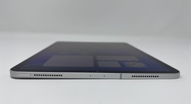 Good
													Apple iPad Pro 11" 2018 - Unlocked, Silver, 64 GB, A2013, photo 4 of 6