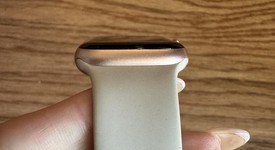 Good
													Apple Watch SE 1st Gen 40mm - Gold, A2351 - GPS, Aluminum, photo 5 of 9