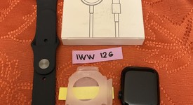 Mint
													Apple Watch SE 2nd Gen 40mm - Midnight, A2722 - GPS, Aluminum, photo 2 of 4