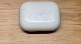 Used
													Apple AirPods Pro 2 - Lightning, photo 1 of 6