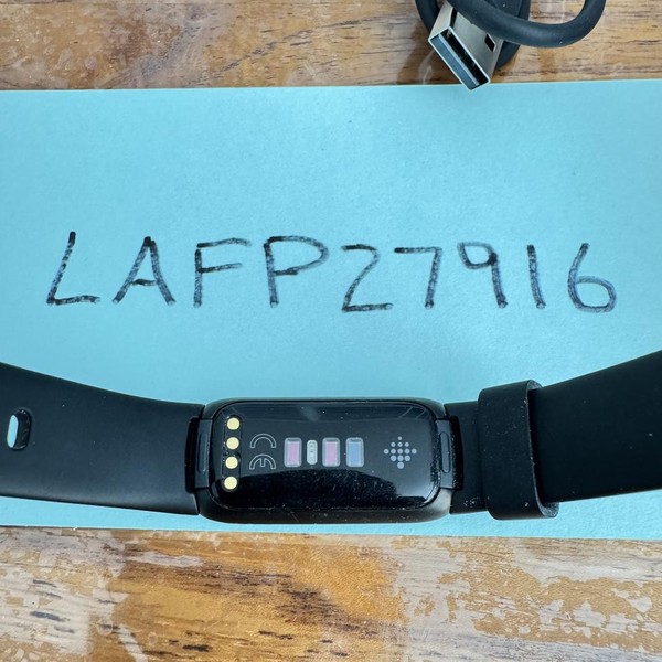 Fitbit Luxe - Black
