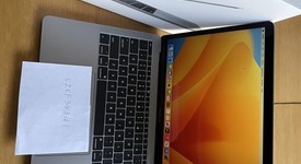 Good
													MacBook Pro 2017 (No Touch Bar) - 13" - I5, Gray, 256 GB, 8 GB, photo 1 of 3
