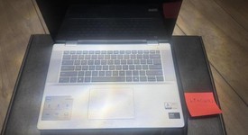 Mint
													Dell Inspiron Laptop, photo 2 of 9