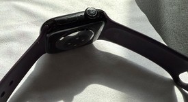 Good
													Apple Watch Series 10 42mm - Verizon, Black, A3001 - Cellular, Aluminum, photo 4 of 6