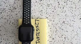 Good
													Apple Watch SE 2nd Gen 44mm - Unlocked, Midnight, A2727 - Cellular, Aluminum, photo 1 of 7