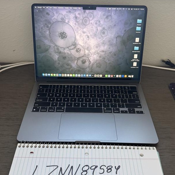 MacBook Air 2022 (M2) - 13 inch - 256 GB, Gray, 8 GB, Apple M2