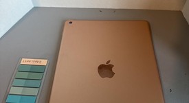 Good
													Apple iPad 8th Gen - Wi-Fi, Gold, 128 GB, A2270, photo 3 of 5