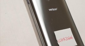 Good
													LG V30 - Verizon, Silver, 64 GB, VS996, photo 3 of 8