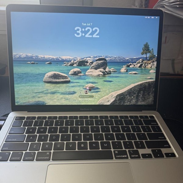 MacBook Air 2020 - 13 inch - 256 GB, Silver, 8 GB, Apple M1