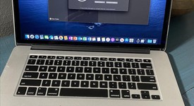 Fair
													MacBook Pro 2015 (Retina) - 15" - Silver, 256 GB, 16 GB, photo 1 of 21