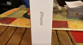 New
													Apple iPhone 8 - Verizon, Silver, 64 GB, A1863, photo 3 of 4