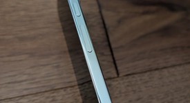 Good
													Google Pixel 9 Pro - Unlocked, Porcelain, 128 GB, 16 GB, GR83Y, photo 4 of 5