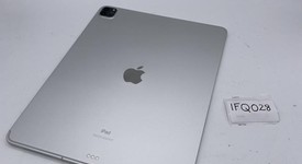 Good
													Apple iPad Pro 12.9" 4th Gen 2020 - Unlocked, Silver, 1 TB, A2069, photo 2 of 4
