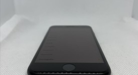 Mint
													Apple iPhone 7 - Verizon, Black, 32 GB, A1660, photo 2 of 11