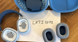 Used
													Apple AirPods Max - Sky Blue, photo 1 of 3