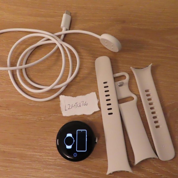 Google Pixel Watch 3 - Unlocked, Silver, 41mm, LTE