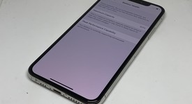 Fair
													Apple iPhone Xs - Cricket, Silver, 64 GB, A1920, photo 3 of 10