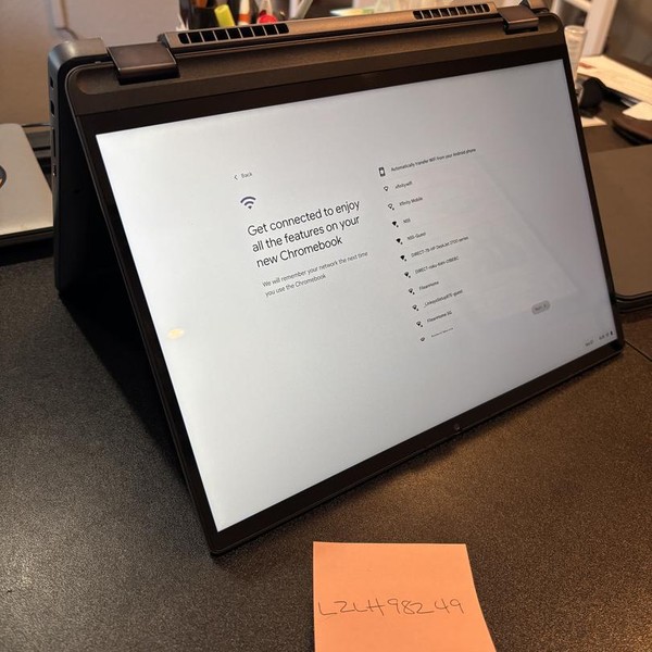 Lenovo Flex 5i Chromebook Plus - 128 GB, Space Gray, 8 GB, Intel Core i3