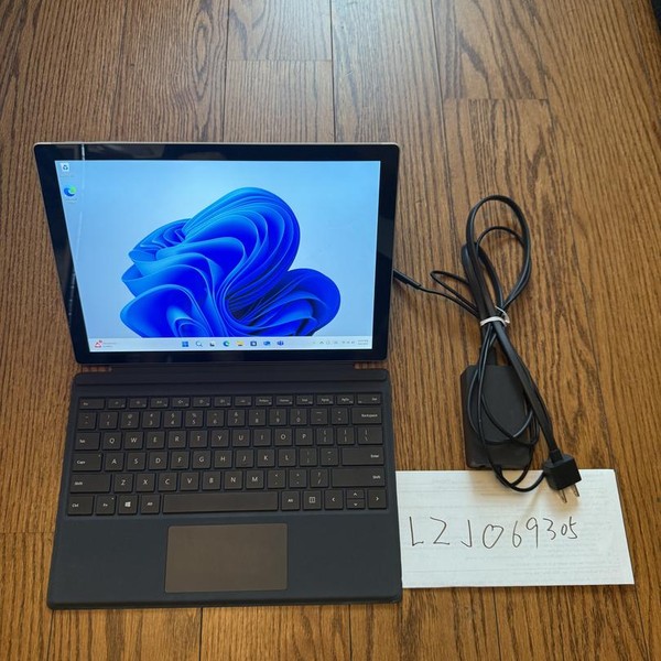 Microsoft Surface Pro 7 - 256 GB, Platinum, 8 GB, Intel Core i5