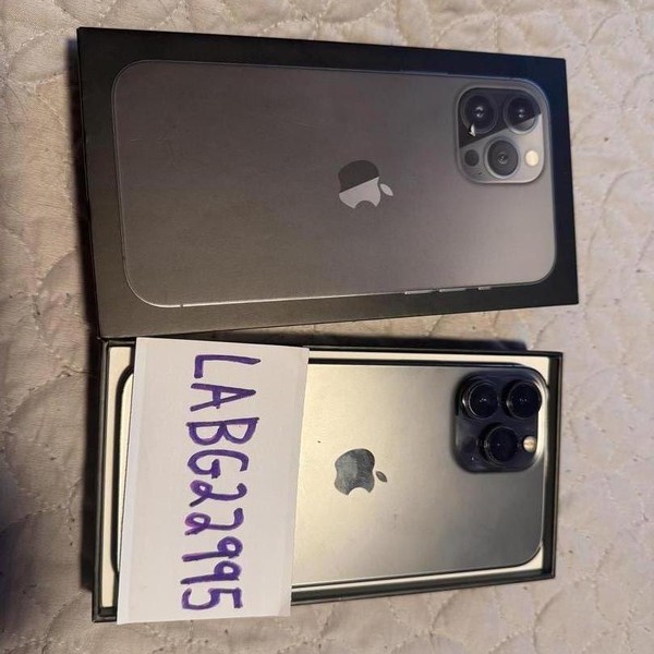 Apple iPhone 13 Pro Max - Unlocked, 256 GB, Graphite, A2484