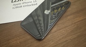 Fair
													Apple iPhone 11 - Unlocked, Black, 128 GB, A2111, photo 4 of 7