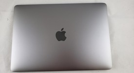 Good
													Macbook Retina 2017 - 12" - Gray, 256 GB, 16 GB, photo 5 of 12