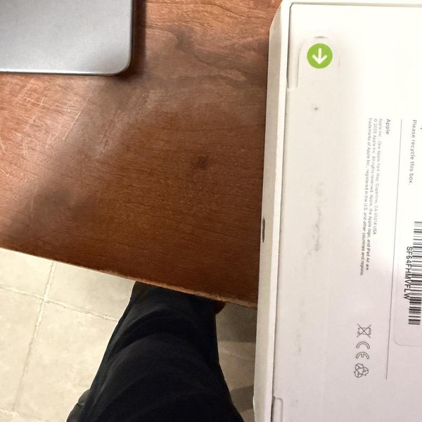 Apple iPad Air 11 inch (M3) 2025 - Wi-Fi, 128 GB, Starlight, A3266