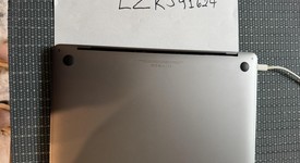 Good
													MacBook Pro 2017 (No Touch Bar) - 13" - I5, Gray, 256 GB, 8 GB, photo 1 of 6