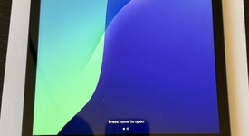 Good
													Apple iPad 9th Gen - Unlocked, Gray, 64 GB, A2603, photo 1 of 13