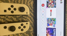 Mint
													Nintendo Switch - OLED - White, 64 GB, photo 4 of 6
