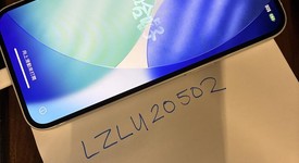 Mint
													Apple iPhone 16e - Unlocked, White, 128 GB, A3212, photo 4 of 7