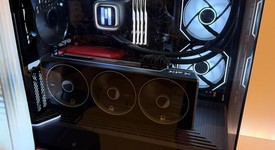 Mint
													Custom Gaming PC, photo 1 of 11