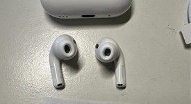 Used
													Apple AirPods Pro 2 - USB-C, photo 3 of 3