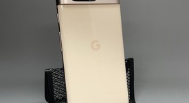 Good
													Google Pixel 8 - Verizon, Rose, 128 GB, 8 GB, GKWS6, mmWave 5G, photo 2 of 8