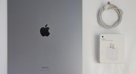 Good
													Apple iPad Air 13" (M2) 2024 - Unlocked, Gray, 128 GB, A2899, photo 3 of 8