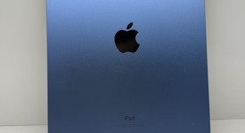 Mint
													Apple iPad 10th Gen - Unlocked, Blue, 64 GB, A2757, photo 5 of 5