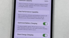 Mint
													Apple iPhone 13 - Unlocked, Midnight, 128 GB, A2482, photo 3 of 8