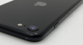 Fair
													Apple iPhone SE 2nd Gen 2020 - Unlocked, Black, 128 GB, A2275, photo 4 of 8